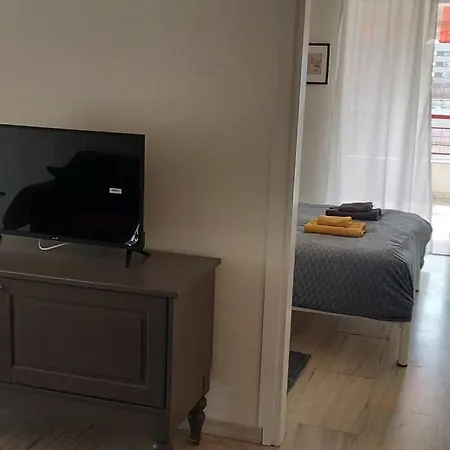 Spacious Homy 2bedroom Apt /4p 塞萨洛尼基